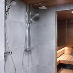 And Spacious For 6 With Sauna Ювяскюля