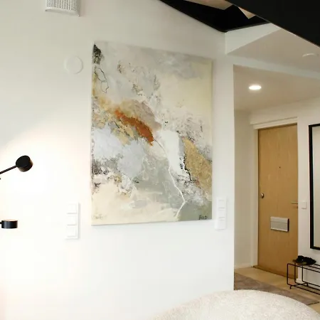 And Spacious For 6 With Sauna *