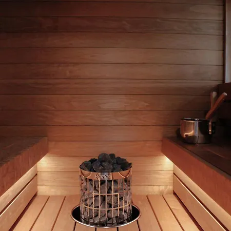 And Spacious For 6 With Sauna *